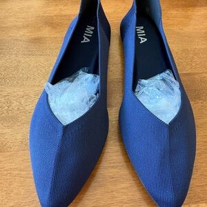 MIA Navy Pointed Toe Knit Flats